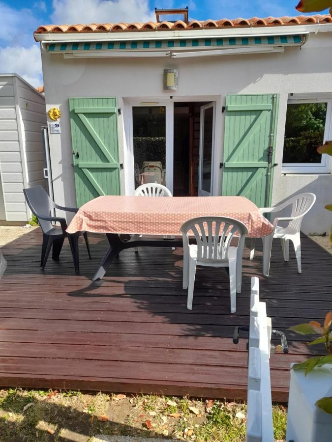 Maisonnette A Deux Pas De La Plage Dans Residence Calme La Tranche-sur-Mer Exterior foto